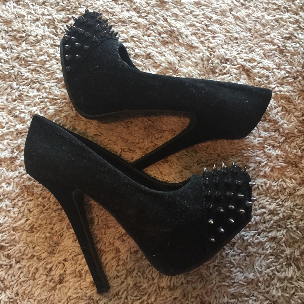Society86 pumps